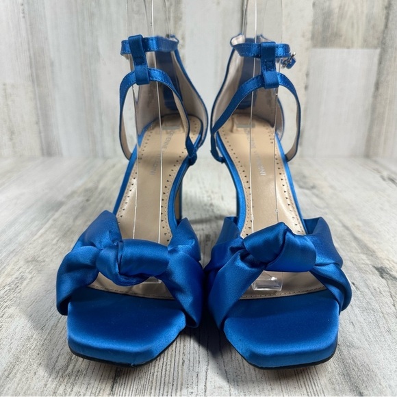 New ADRIENNE VITTADINI Xander Knotted Stiletto Sandal In Pool Blue Satin #619 - Picture 2 of 11
